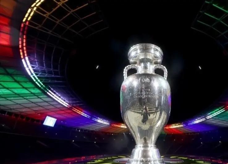 爱游戏app-罗马尼亚队主场遭遇失利，欧洲杯梦想黯淡的简单介绍