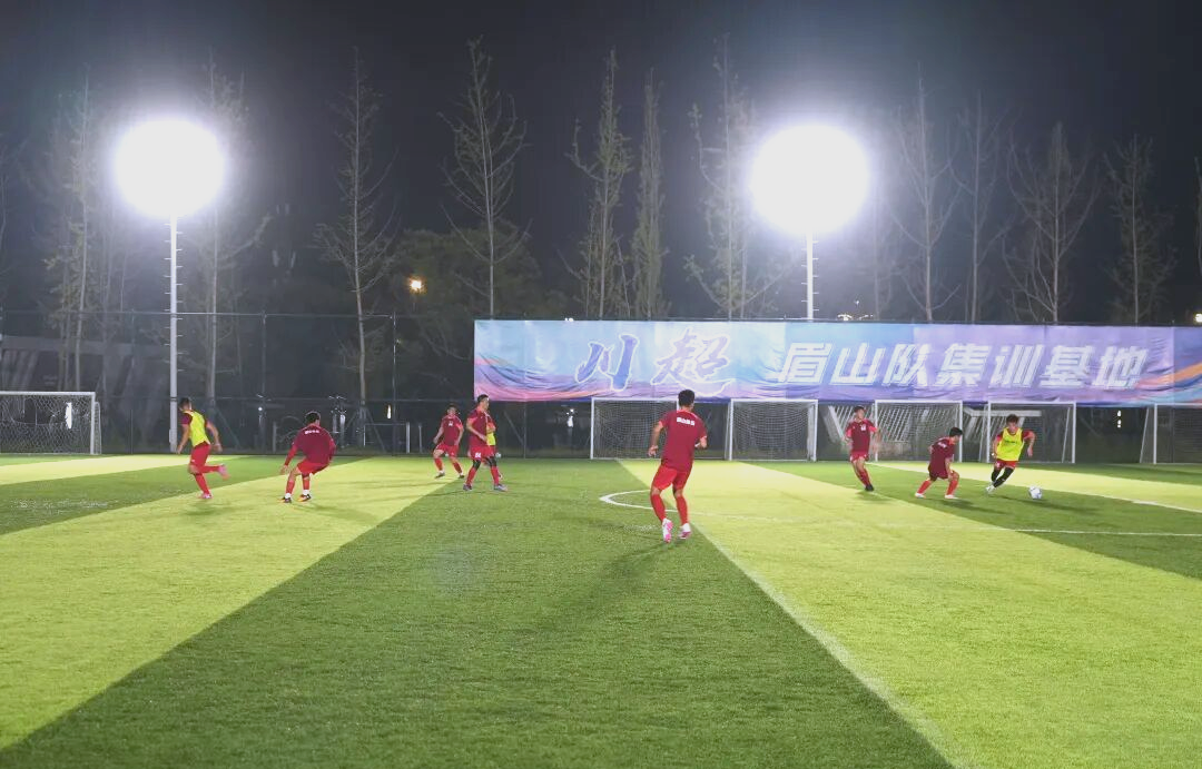 爱游戏官网-关于联赛竞争越发激烈，球队实力有所提升的信息