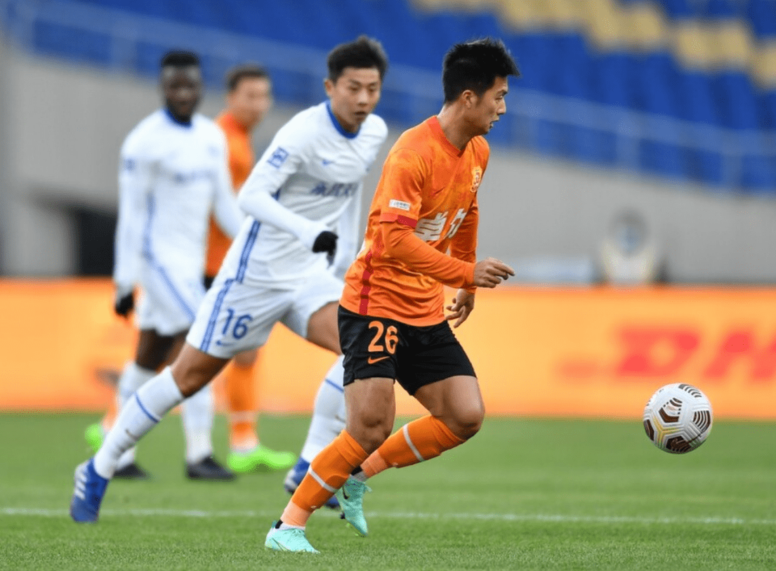 包含雄狮芬芬球员取得进球创造历史的词条