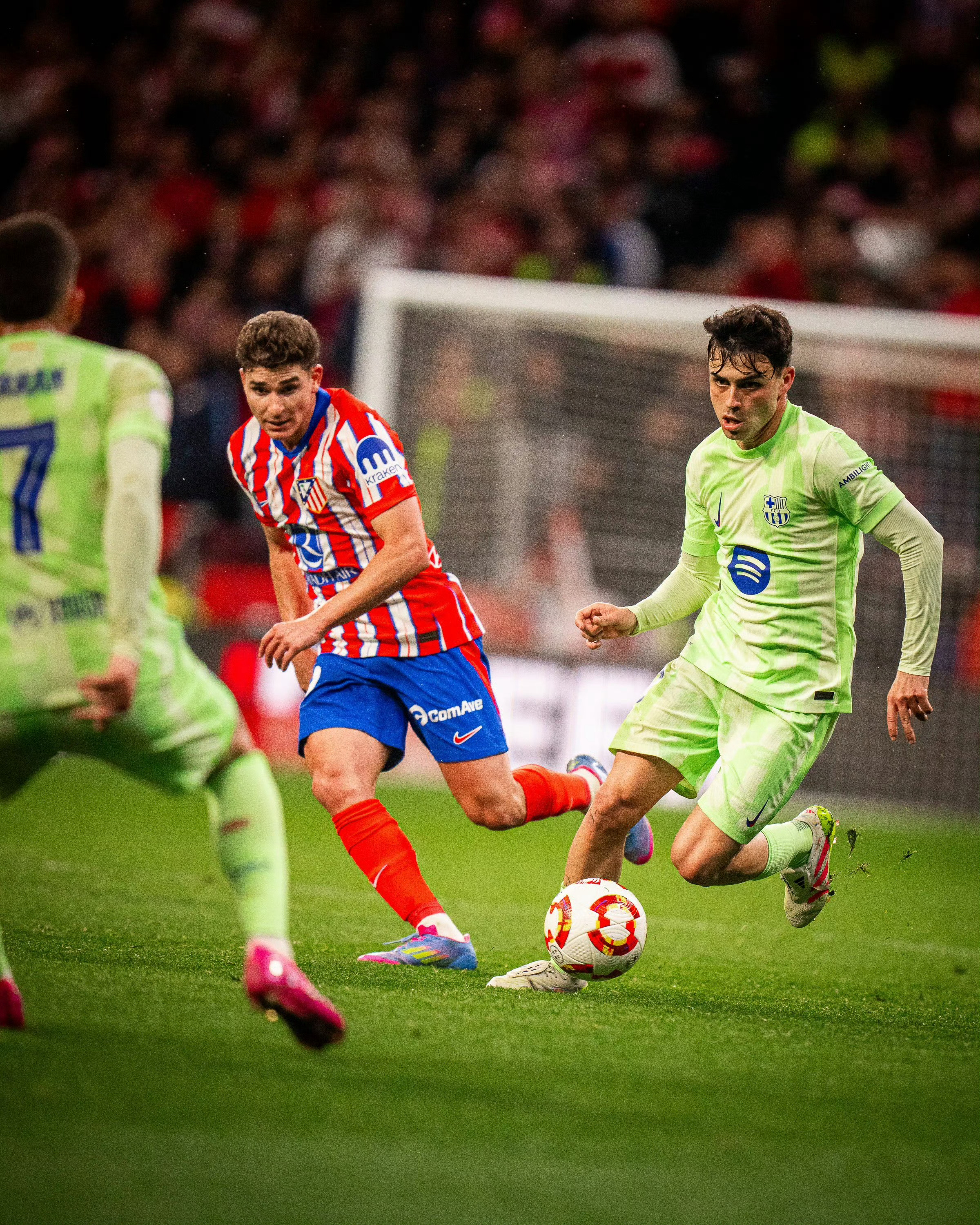 西班牙队实力不凡，轻松晋级淘汰赛的简单介绍