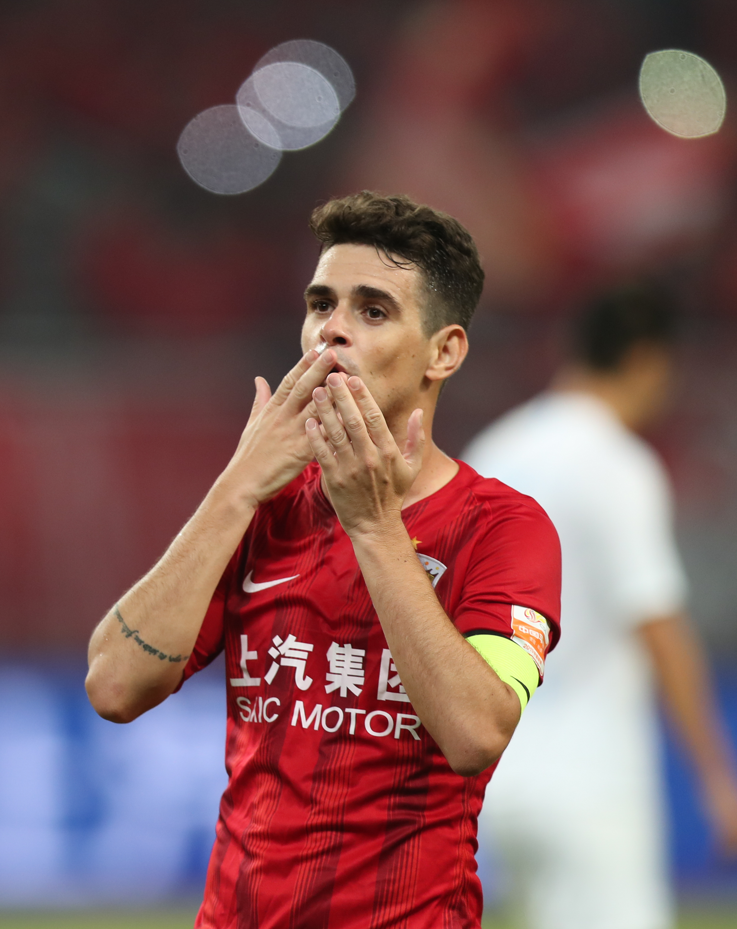 爱游戏网页版-大连一方取得连胜，成为焦点球队