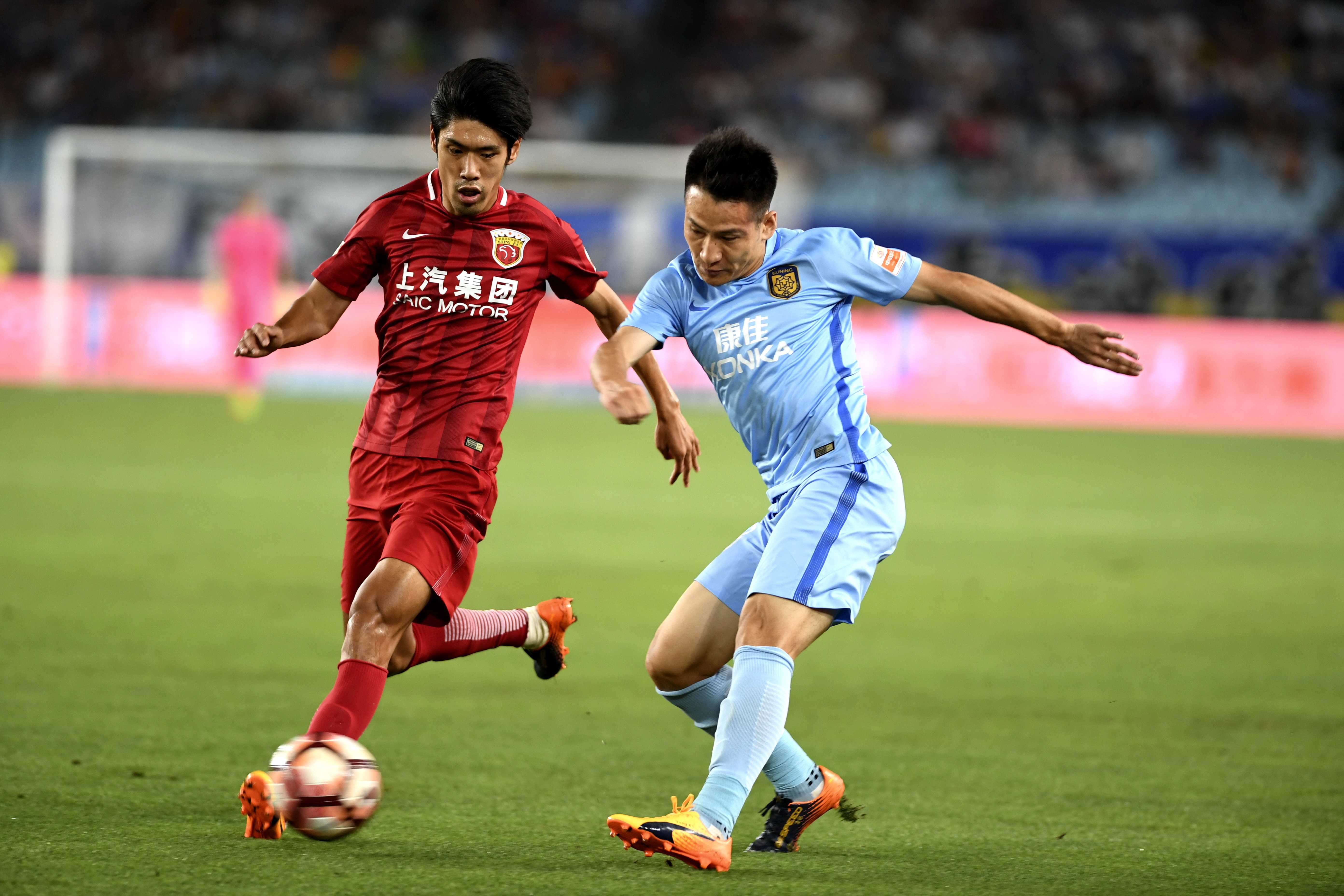 包含江苏苏宁逼平对手，领先优势仍在的词条