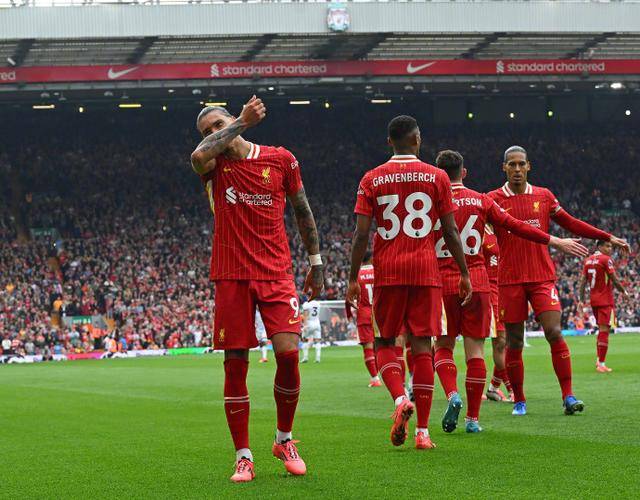 利物浦客场击败伯恩茅斯，继续领跑英超