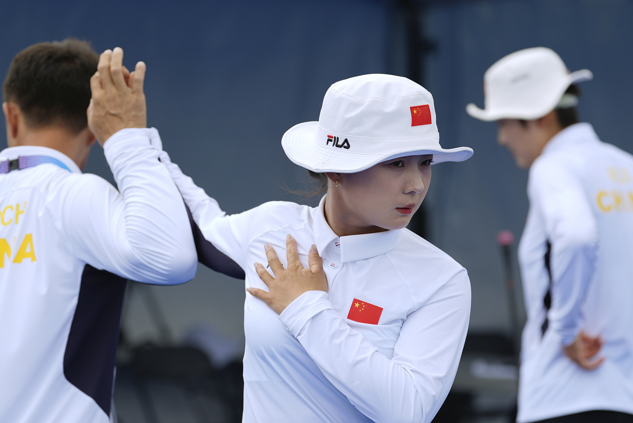 射箭比赛中，韩国选手击败对手获胜